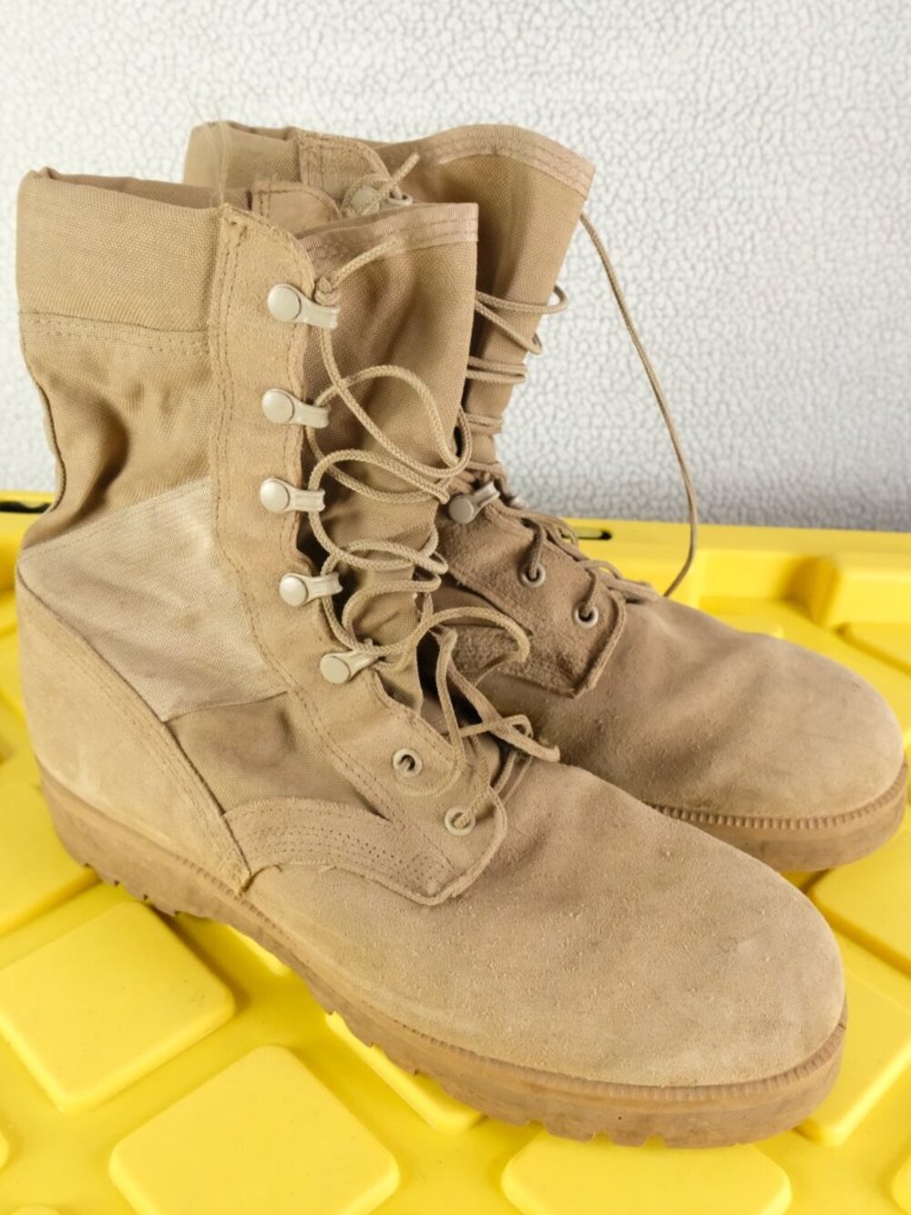 Desert Combat Boots Mens 10.5 R Beige Lace Up Military Surplus PH 2007